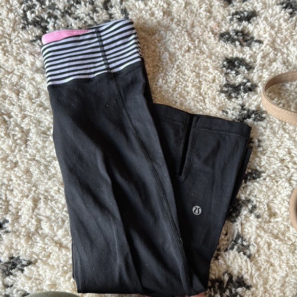 SOLD Lululemon split hem cropped flare leggings - Picture 6 of 7